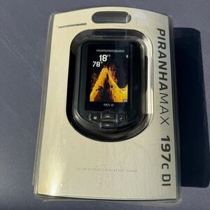 Humminbird PiranhaMax 197c DI Fish Finder